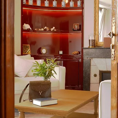 Hotel Des Prélats 4*