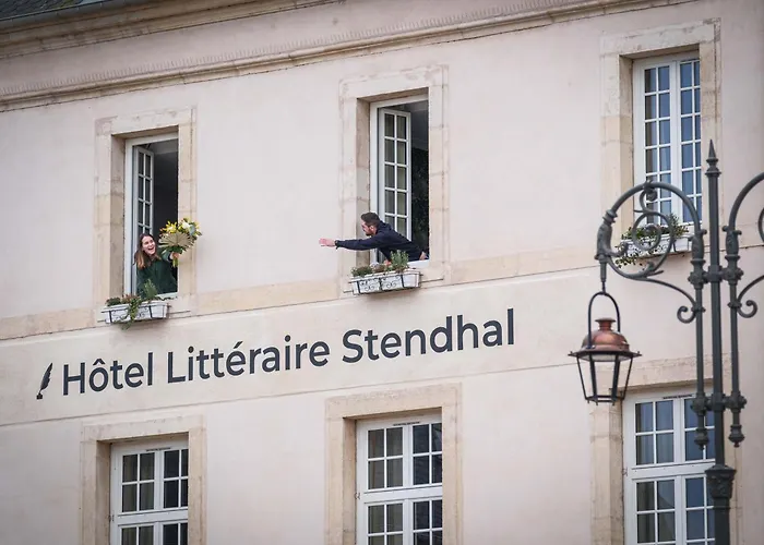 Littéraire Stendhal Et 4*